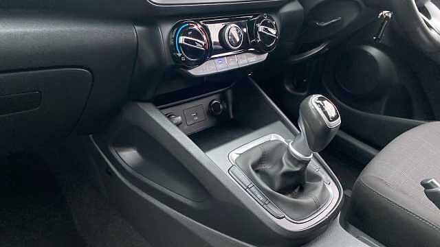 Hyundai KONA 1.0 TGDi 48V MHEV SE Connect 5dr Petrol Hatchback