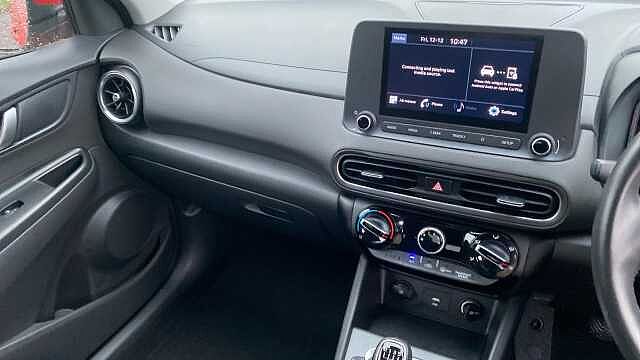 Hyundai KONA 1.0 TGDi 48V MHEV SE Connect 5dr Petrol Hatchback