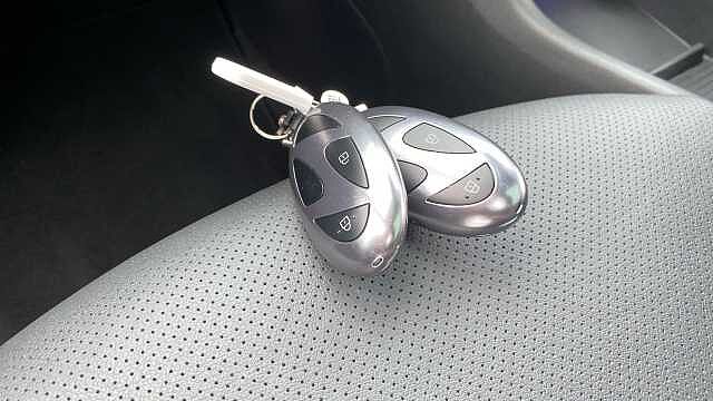 Hyundai TUCSON 1.6T Plug-in Hybrid Ultimate 5dr Auto Estate White