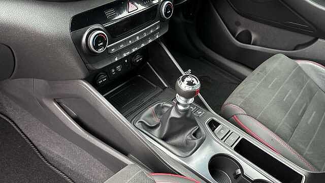 Hyundai TUCSON 1.6 CRDi 48V MHD 136 N Line 5dr 2WD Diesel Estate