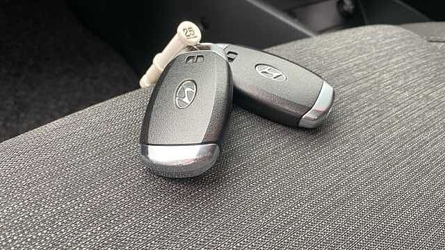 Hyundai KONA 100kW Premium 39kWh 5dr Auto Electric Hatchback Grey