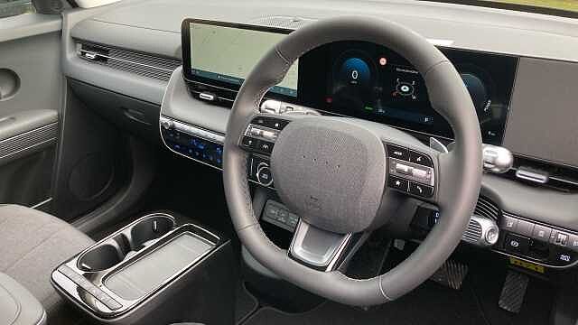 Hyundai IONIQ 5 125kW Advance 63 kWh 5dr Auto Electric Hatchback Abyss Black - Pearl