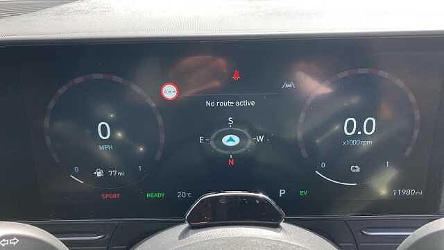 Hyundai KONA 1.6 GDi Hybrid Ultimate 5dr DCT Hybrid Hatchback White