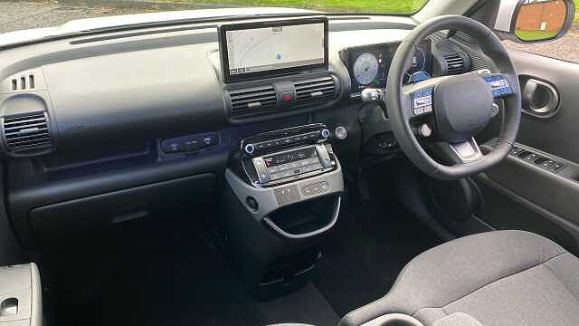 Hyundai INSTER 85kW 02 49kWh 5dr Auto Electric Hatchback