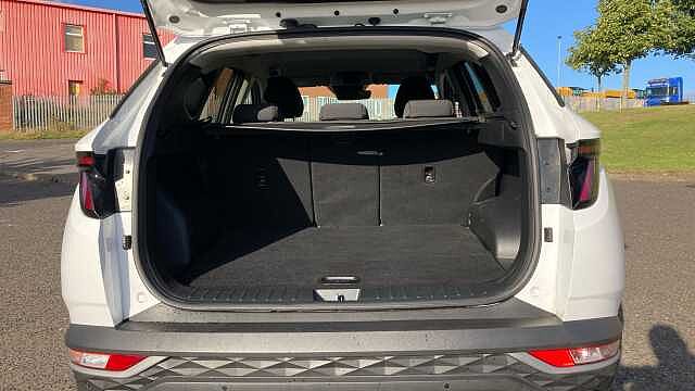 Hyundai TUCSON 1.6 TGDi SE Connect 5dr 2WD Petrol Estate White